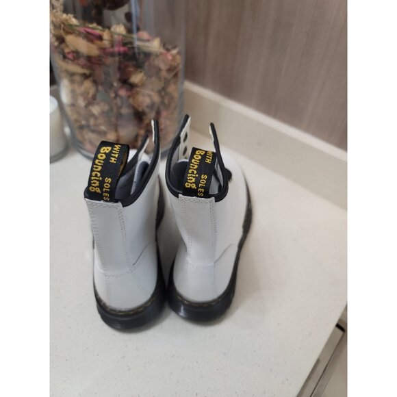 DR. MARTENS ZAVALA COMBAT BOOTS SIZE 6 NEW NWOT White/Black - Picture 3 of 6